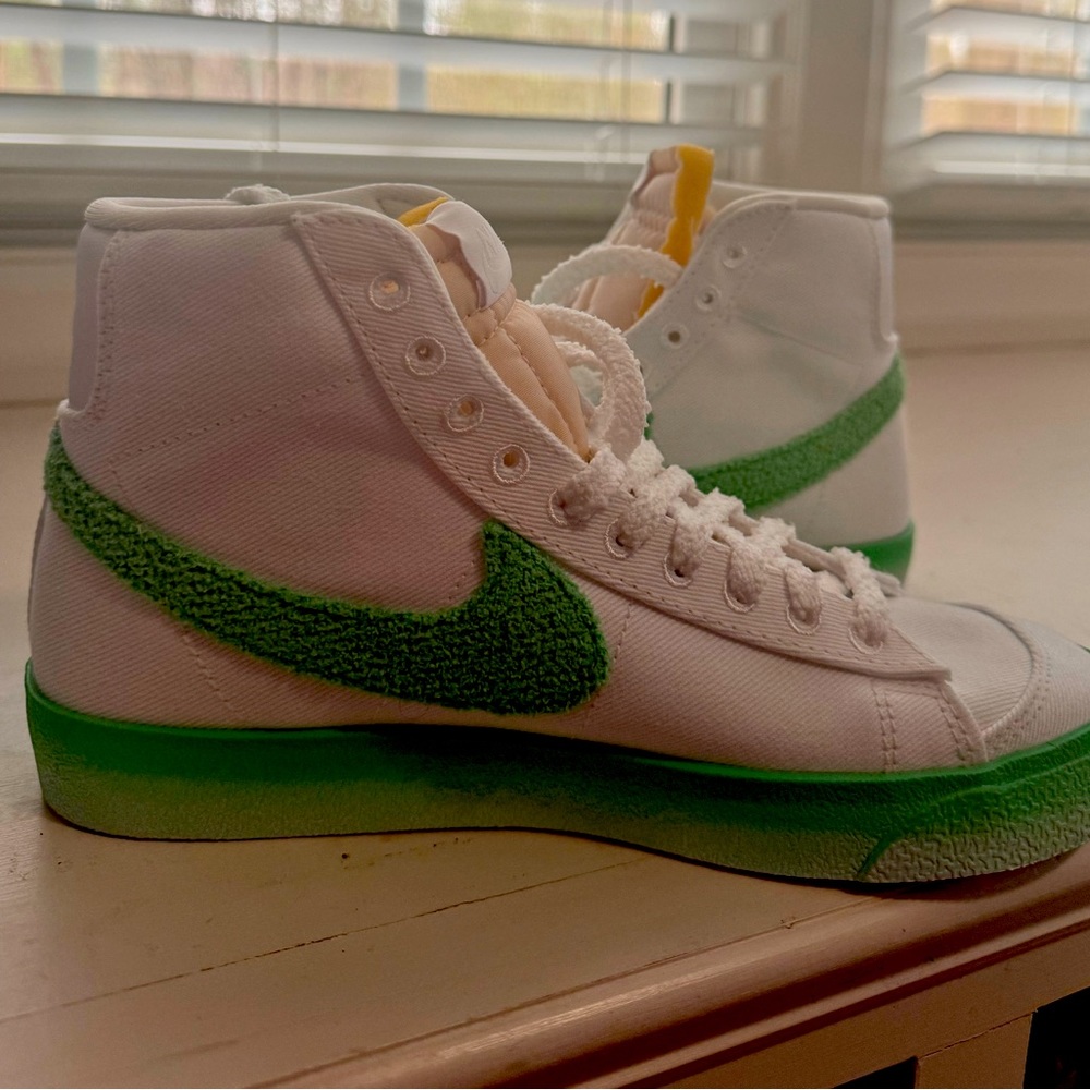 Nike blazers Wm sz7